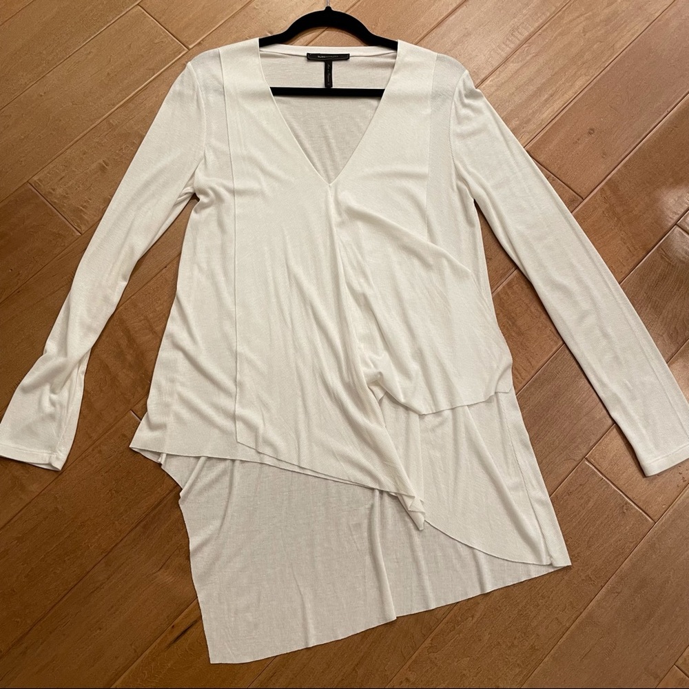 BCBG Maxazria Women’s Trishna White Draped V-Neck Tunic Size M